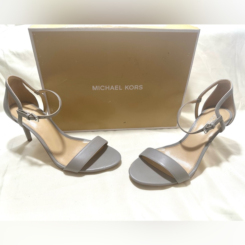 Michael Kors Simone Mid Sandal size US 7
